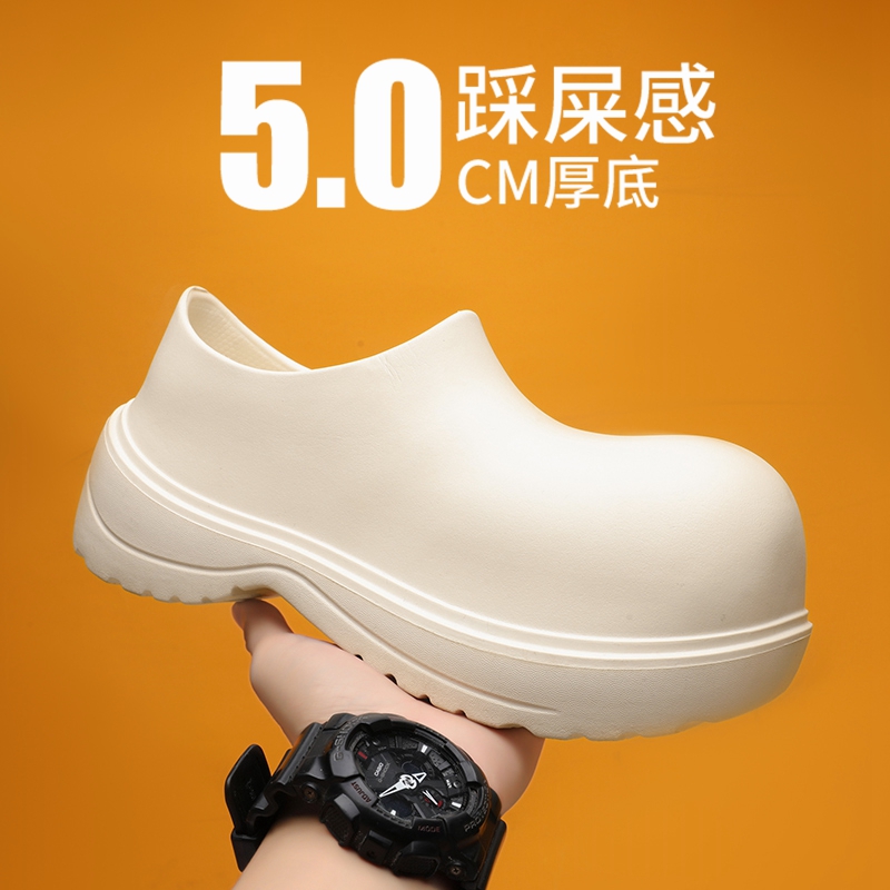 厨房里的时尚革命：厨盾防滑防水男鞋，后厨也能潮酷到底！