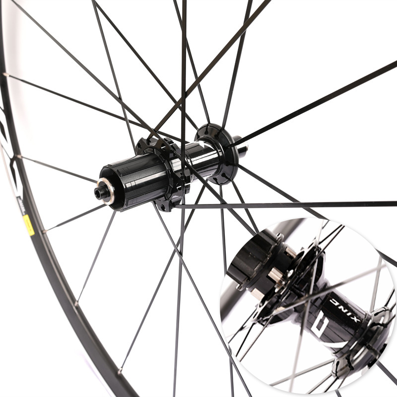 30MM框高公路自行车碟刹快拆桶轴轮组Cosmic Elite S 700c：骑行新境界，速度与稳定的完美结合！‍♂️