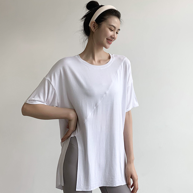 薄款宽松瑜伽服罩衫女短袖T恤：如何挑选最适合你的性感美背运动上衣？