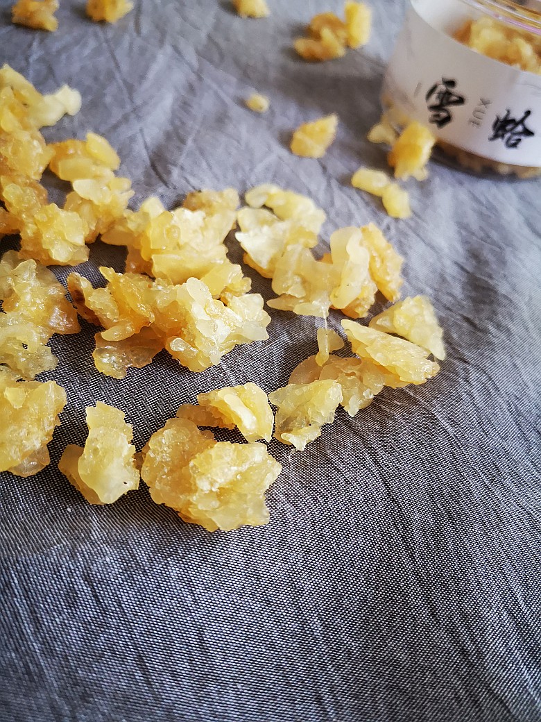 东北雪蛤油：滋补圣品，揭开神秘面纱！