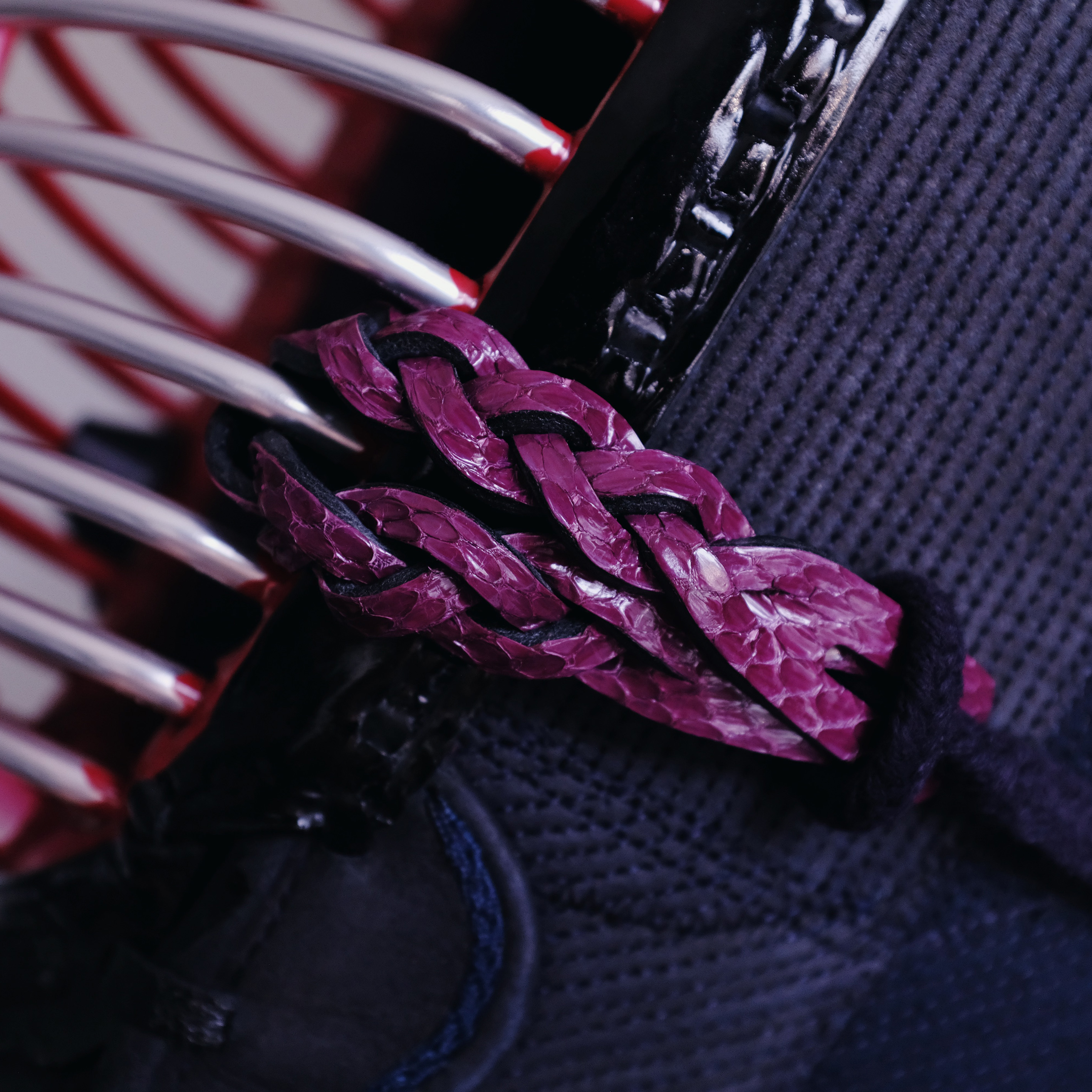 手工编织的魅力：纸条手作剑道面乳革，开启DIY新风尚！