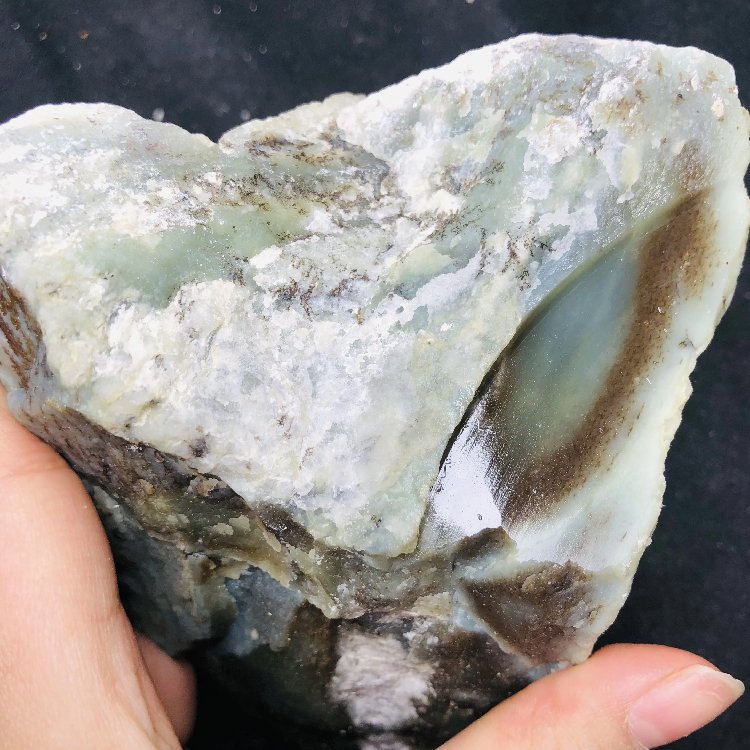 河磨玉籽料大块原石：绿色宝石，收藏级小摆件，你值得拥有！✨