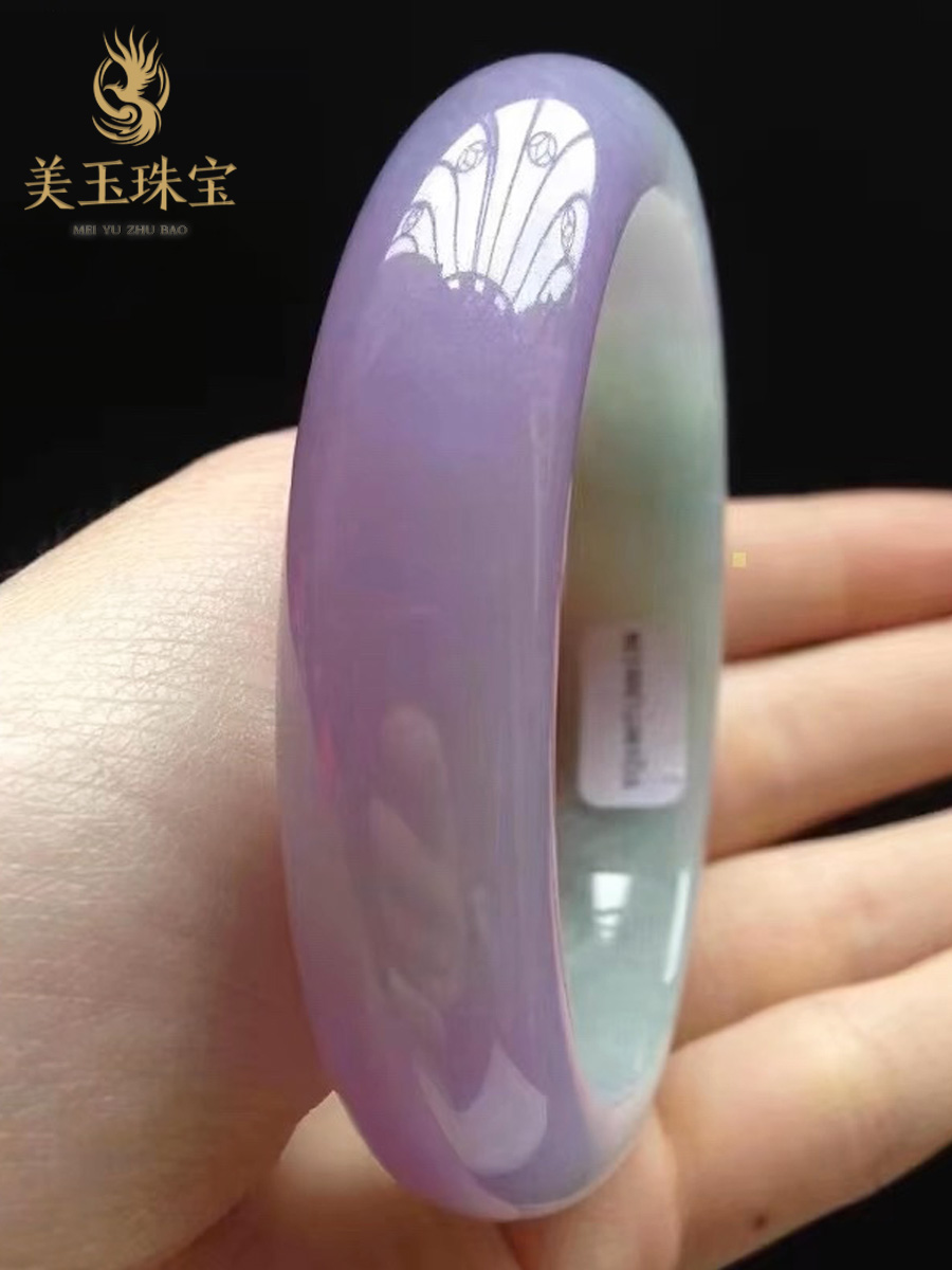 天然A货冰种春彩翡翠手镯：紫罗兰缅甸翡翠玉镯子，绿贵妃少女款带证，如何挑选你的专属珠宝？