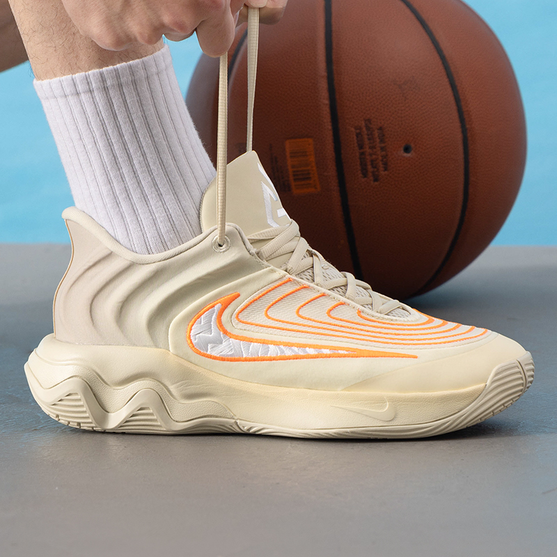 Nike官网大揭秘：如何在海量球鞋中找到你的“心头好”？