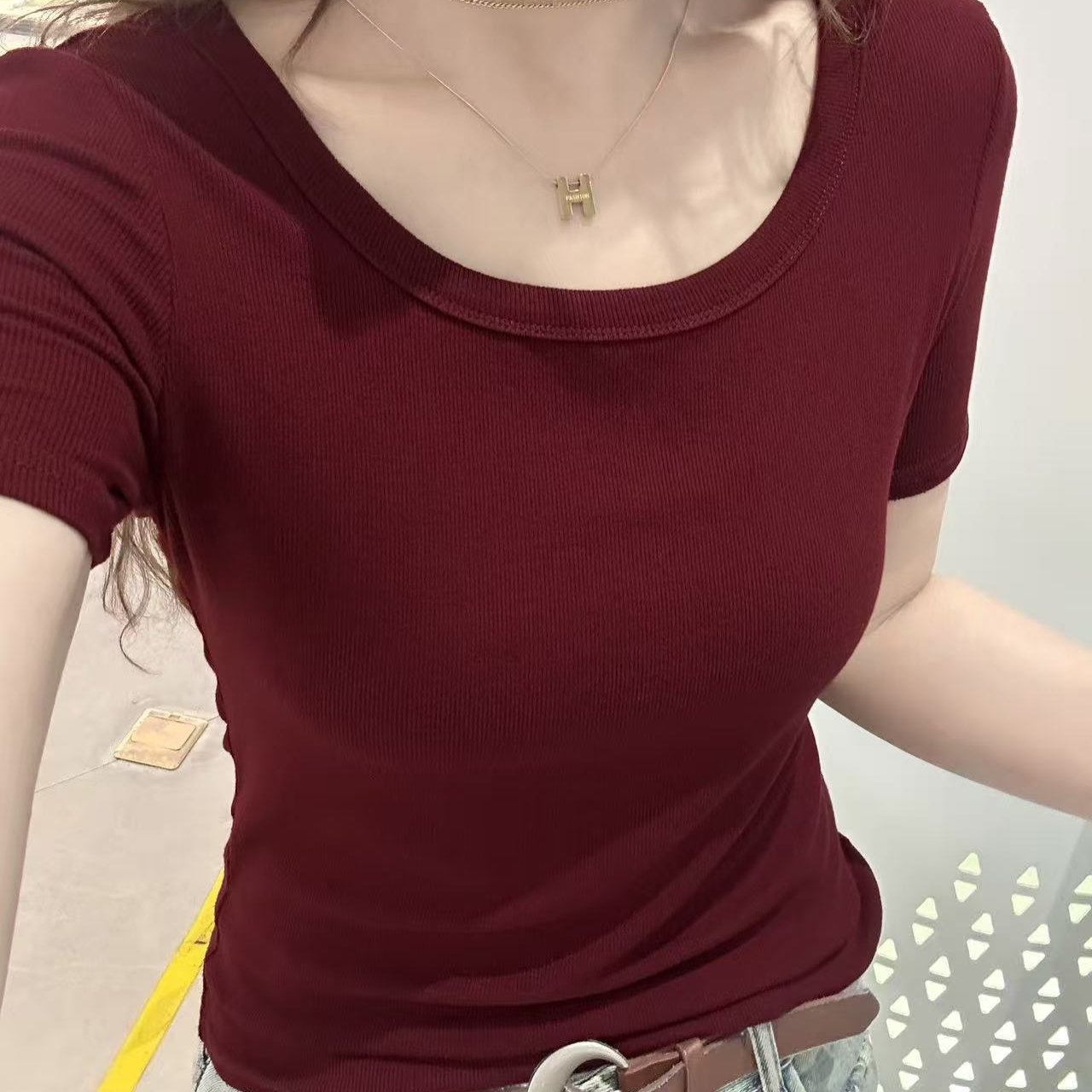 橘芷夏季新款温柔风气质荡领短袖女清凉显瘦百搭上衣T恤潮137：夏日清凉必备，温柔气质全靠它！