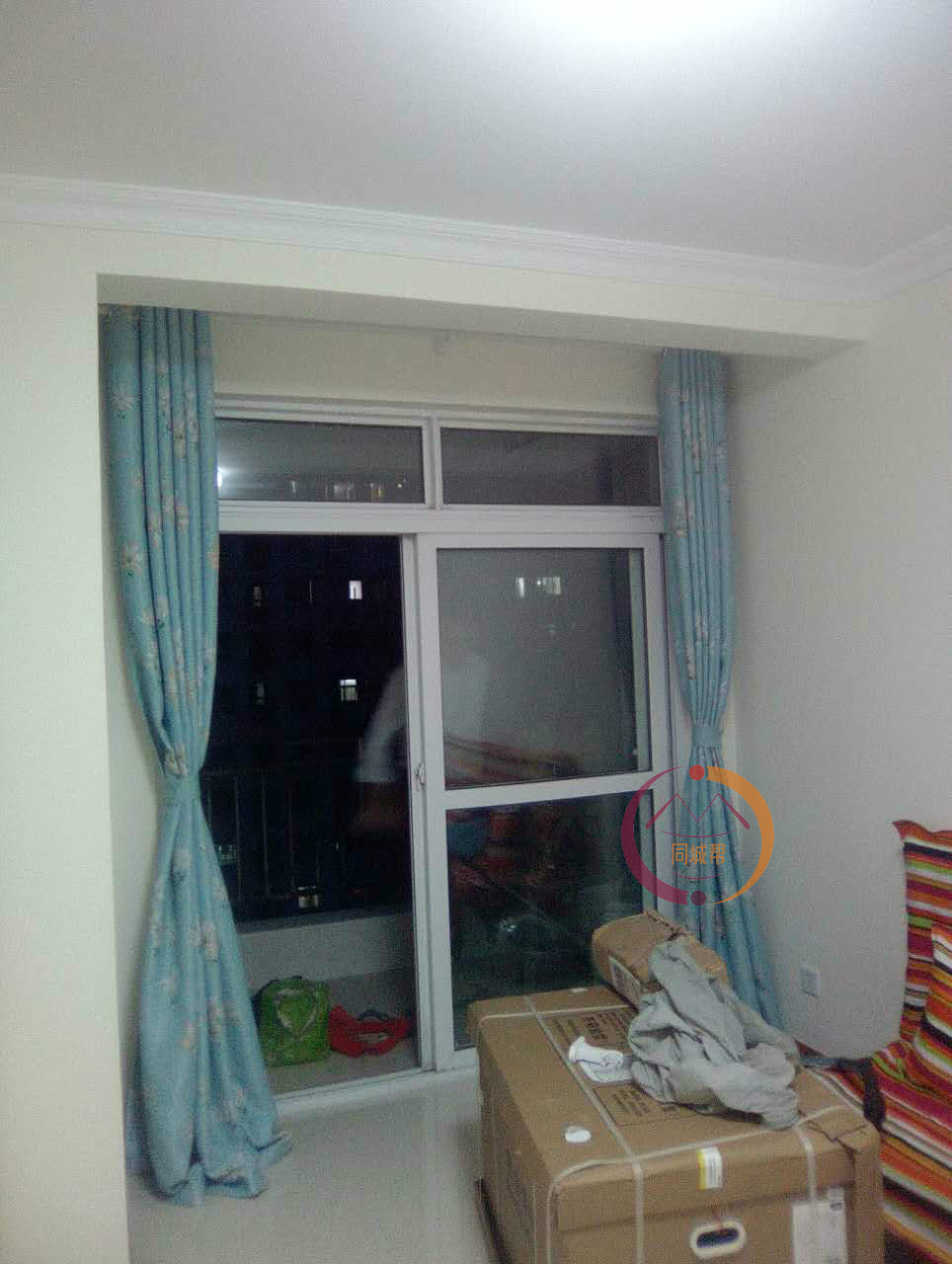 成都窗帘安装维修：罗马杆晾衣杆五金件隔板挂画一站式上门服务大揭秘！