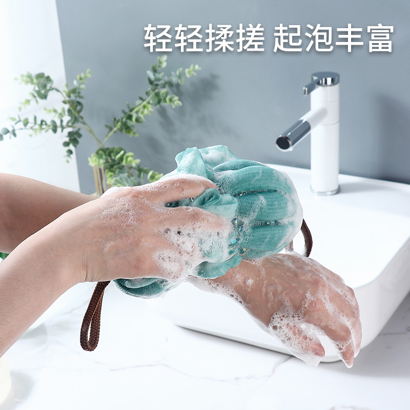 欧洲直邮LUSH岚舒正品沐浴球三丽鸥联名泡泡浴玉桂狗香草肉桂香，泡澡新宠儿！