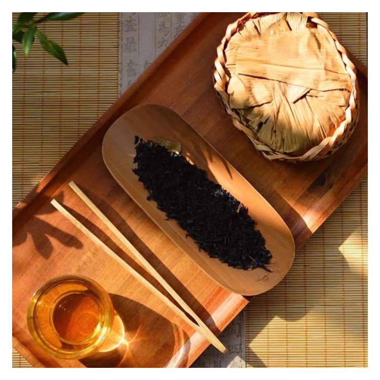 16年老店的承诺：9年陈黑茶，孙义顺安茶2015年六安骨祁门芦溪，你值得信赖的选择！