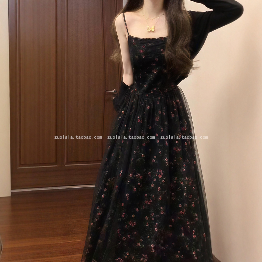 大码黑色碎花吊带连衣裙套装：夏日度假必备，轻松拥有完美身材！️