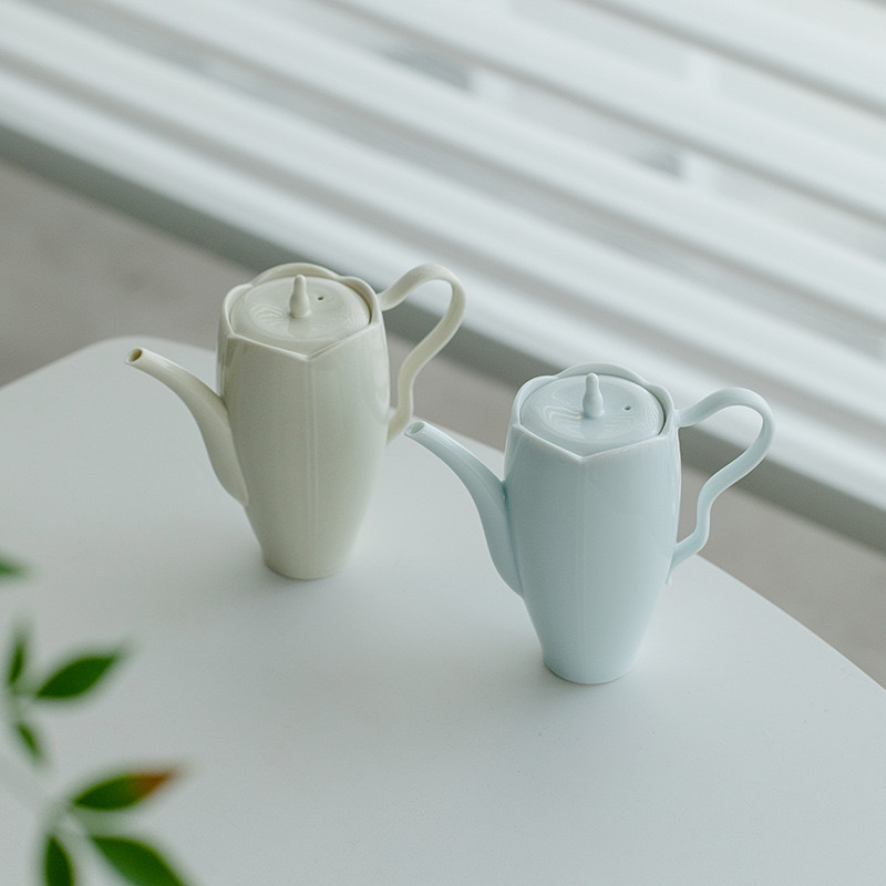 影青花口水滴壶功夫茶具套装：复古美学，品茗新体验✨
