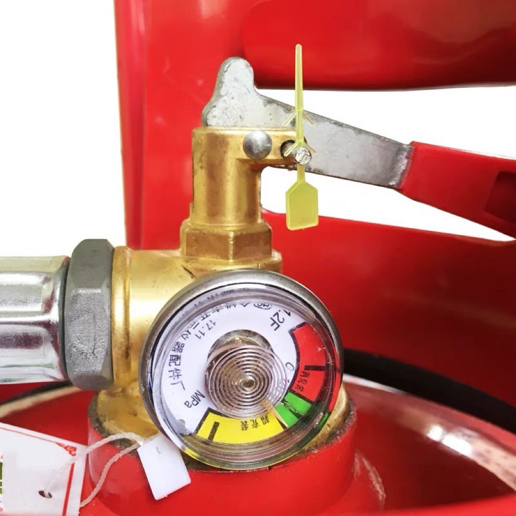 手推车式干粉灭火器20/35kg：仓库工厂加油站必备新国标神器，守护安全的秘密武器！