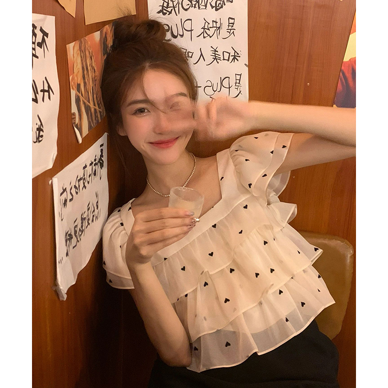 韩系甜美减龄爱心方领小飞袖衬衫，夏日清新女神必备