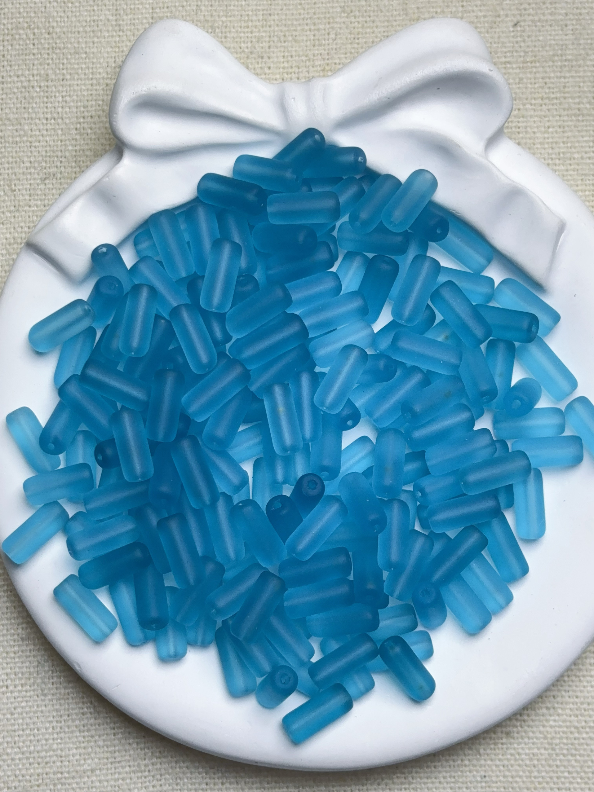 磨砂琉璃三角陨石管珠：百搭出片神器，打造INS风潮流必备！