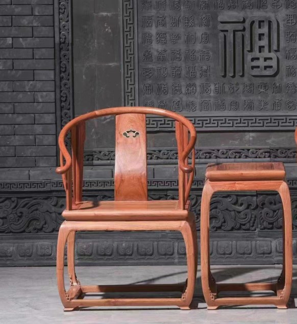 中式风情，红木交椅：复古优雅，坐享其成的家居艺术品