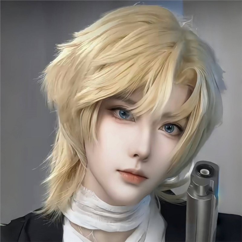 人鱼陷落兰波Cosplay：米白金短发日系潮流，全头套式二次元日常表演揭秘！