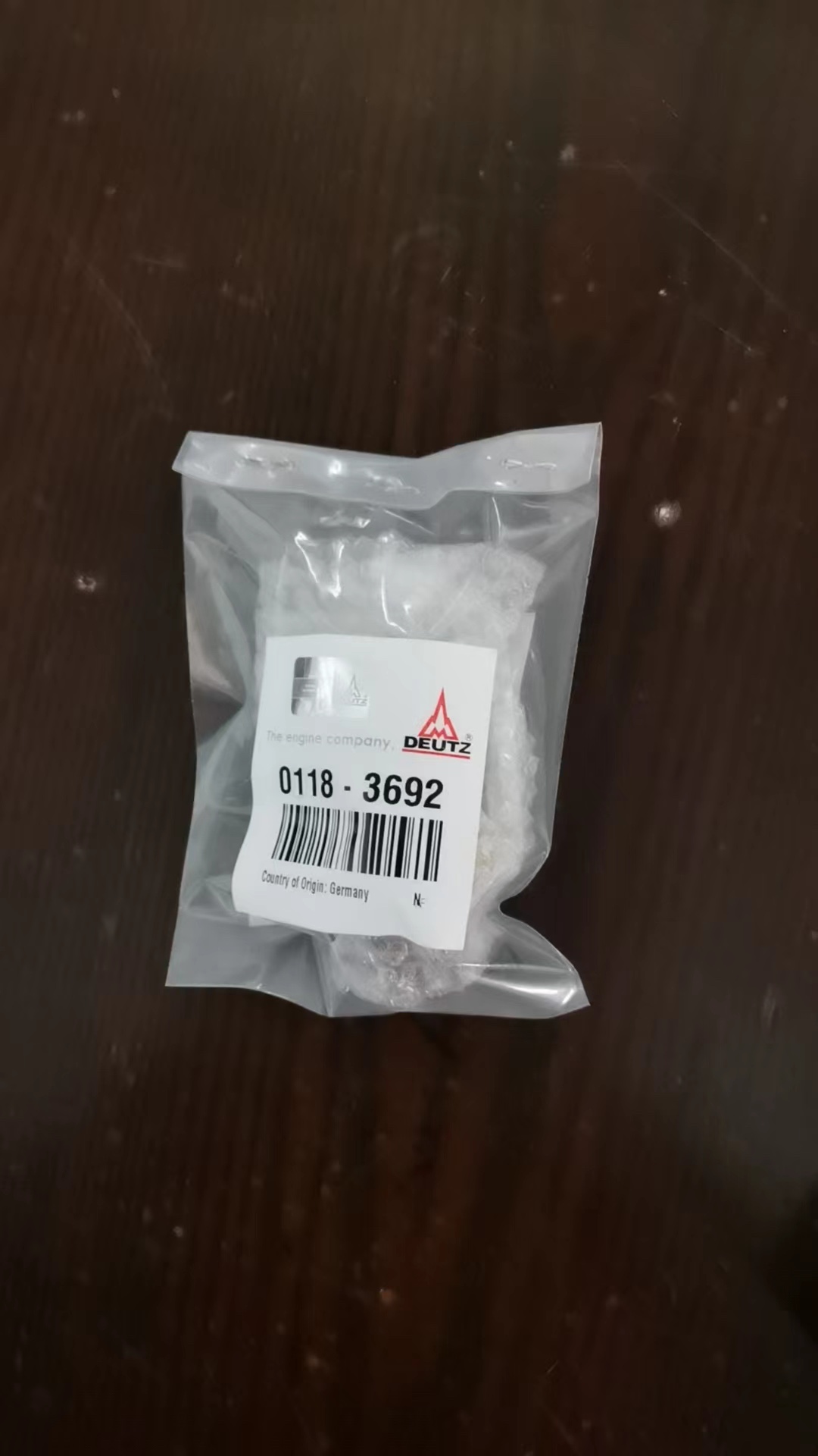 道依茨机油压力传感器详解：01175981, 01183692, 01182841型号全解析，你的发动机保护神！