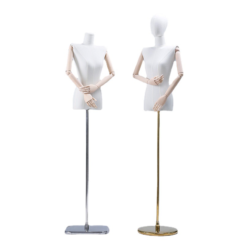 婚纱拍摄服装架：欧式铁艺店铺橱窗模特架，打造梦幻婚纱展示新体验！