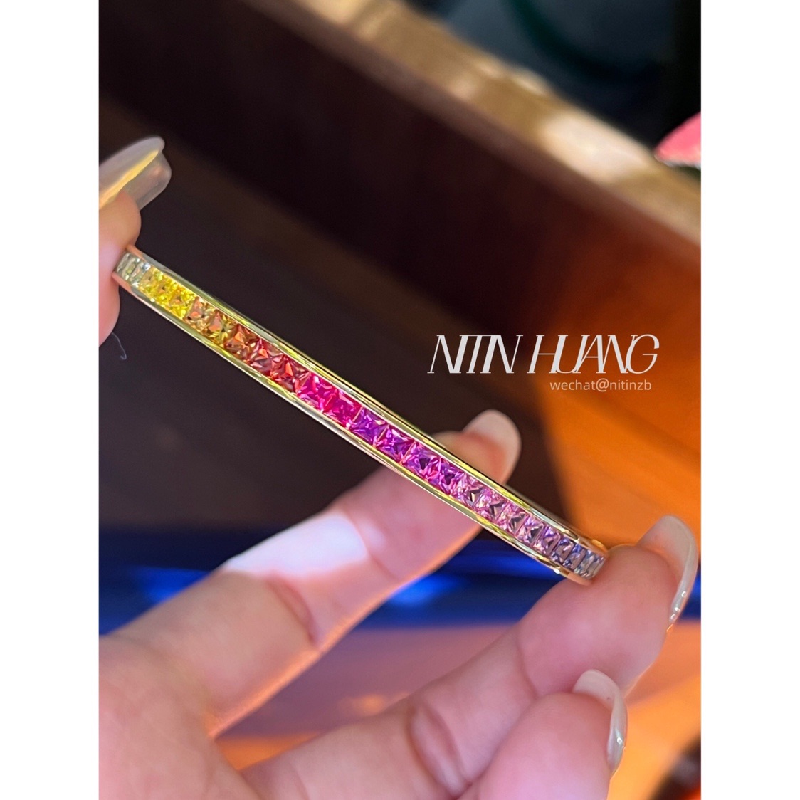 NITINHUANG培育蓝宝石彩虹手镯：情侣必备的浪漫神器✨