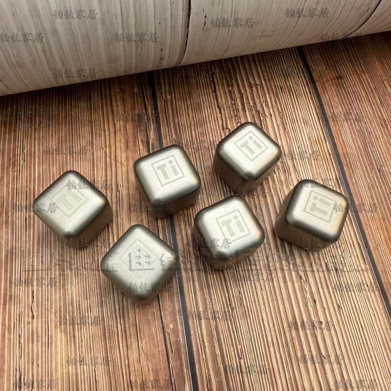 钛材质冰块制冷神器，食品级降温新宠，给你的饮品加点“冷”意思！❄️