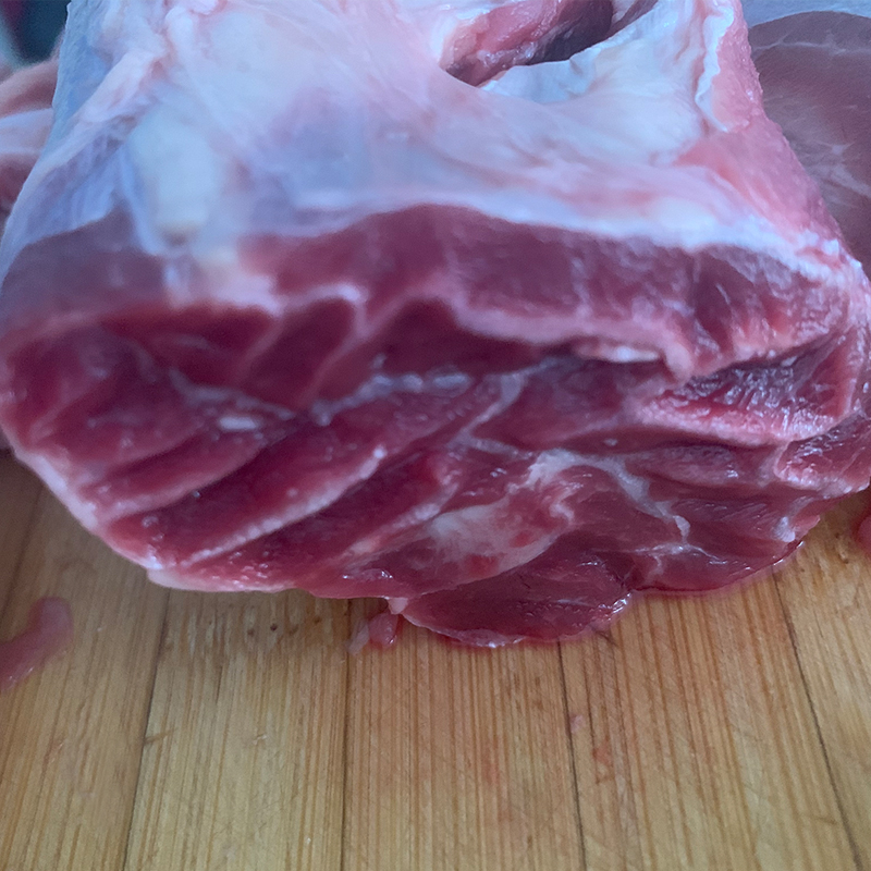 10斤装阿根廷牛后腱：解密进口冷冻牛肉的秘密，商用新鲜肉品选购指南