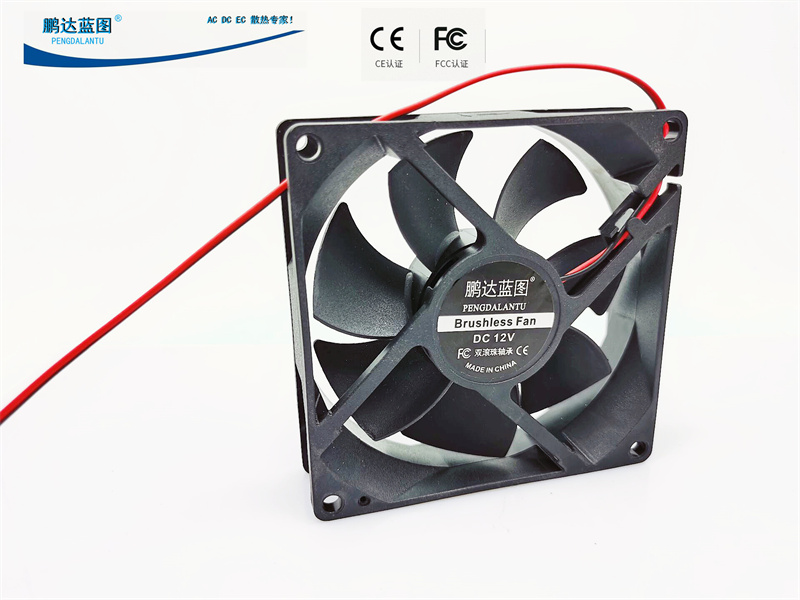 全新JIESAMMY双滚珠轴承4010 24V直流无刷4CM大风量机箱散热风扇：性能与静音兼得的秘密武器！