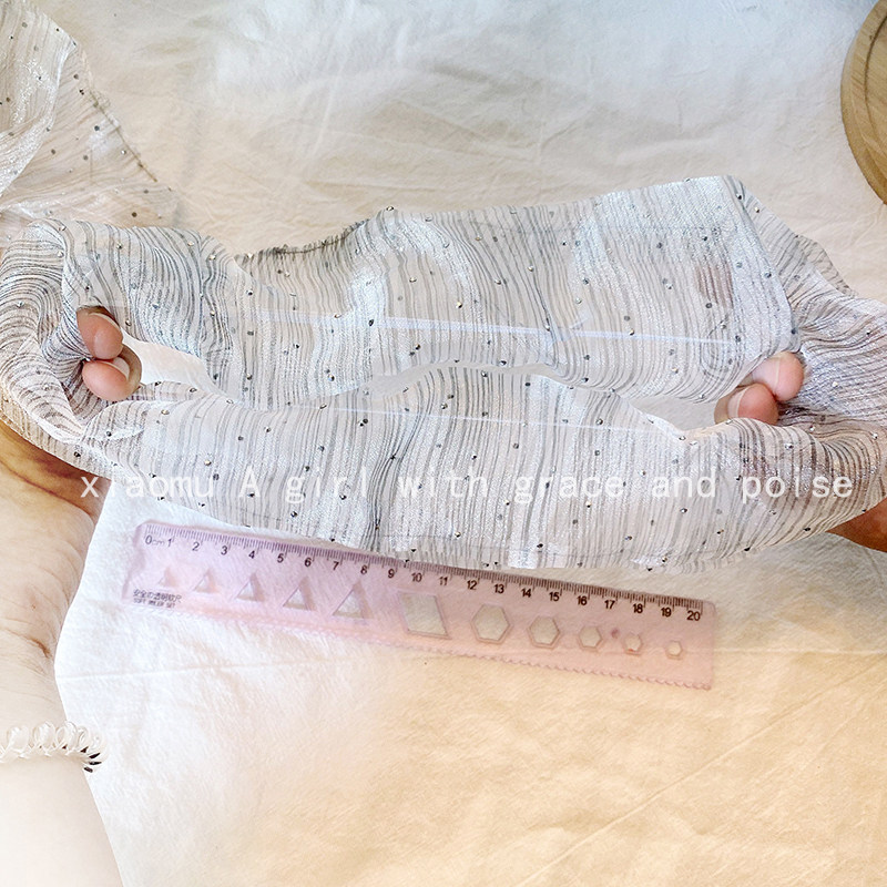 哪种云朵泡泡纱满天星烫钻发圈最适合2026年的高级感扎发?