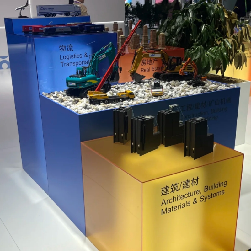 公司活动展览会展厅布置：创意彩色展台，点亮你的商业舞台✨