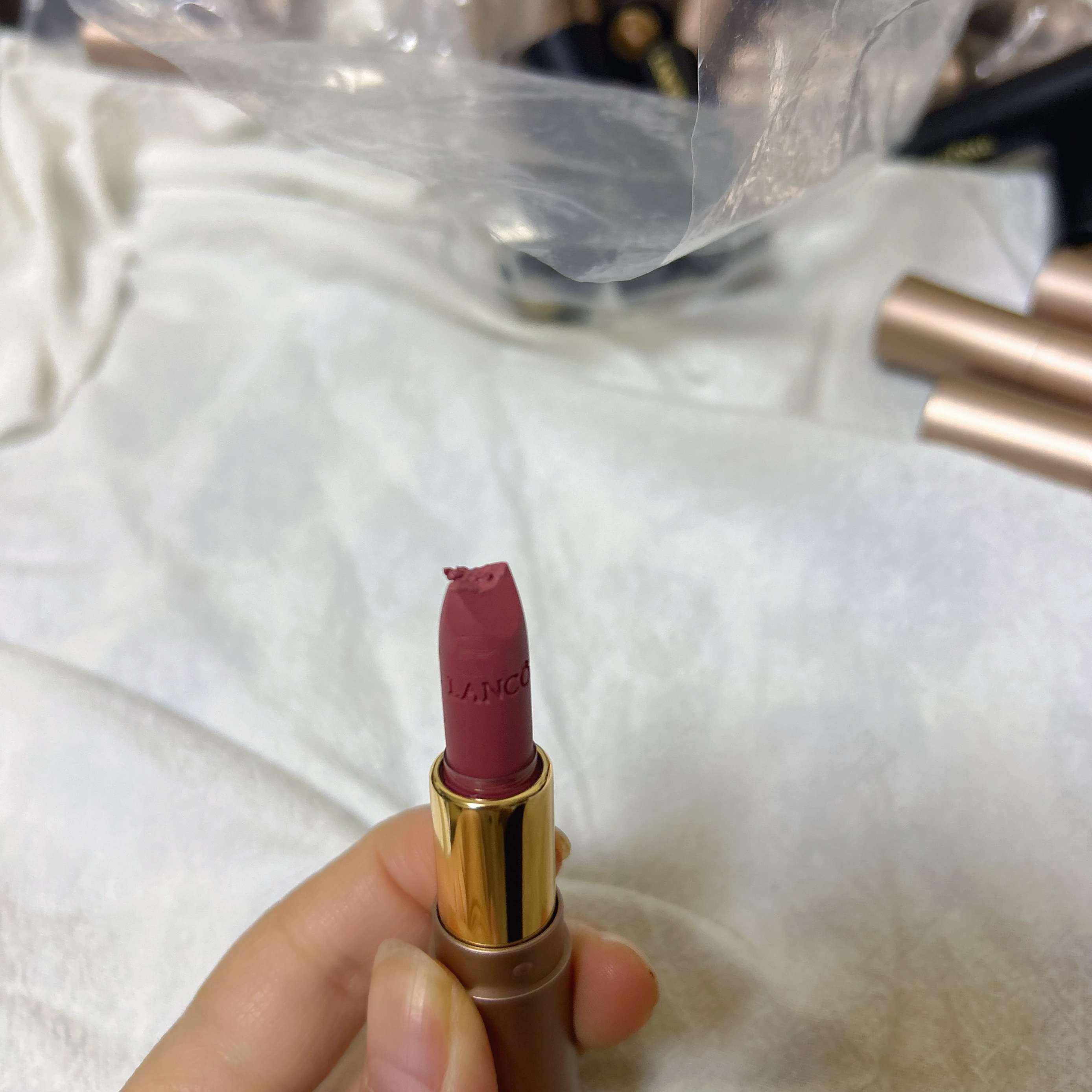 兰蔻口红最火色号是哪些？如何挑选适合自己的色号？