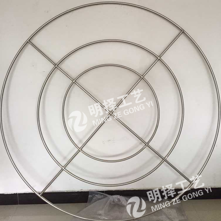 商场美陈装饰道具：加固中庭天井201不锈钢中庭吊饰，圆盘钢架打造梦幻空间✨