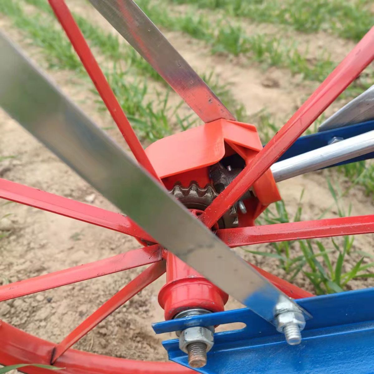 顺丰特快：高效耕种神器，大豆玉米苞谷小麦花生苜蓿草谷子一网打尽！