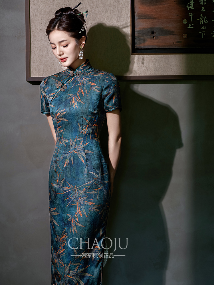 蓝莓之夏｜茀茀fiorire定制款1940s抹袖真丝旗袍平裁复古民国风，穿越时光的浪漫✨