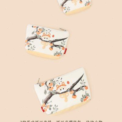 彩衣堂国风可爱猫咪化妆收纳包：旅行必备，萌力全开！