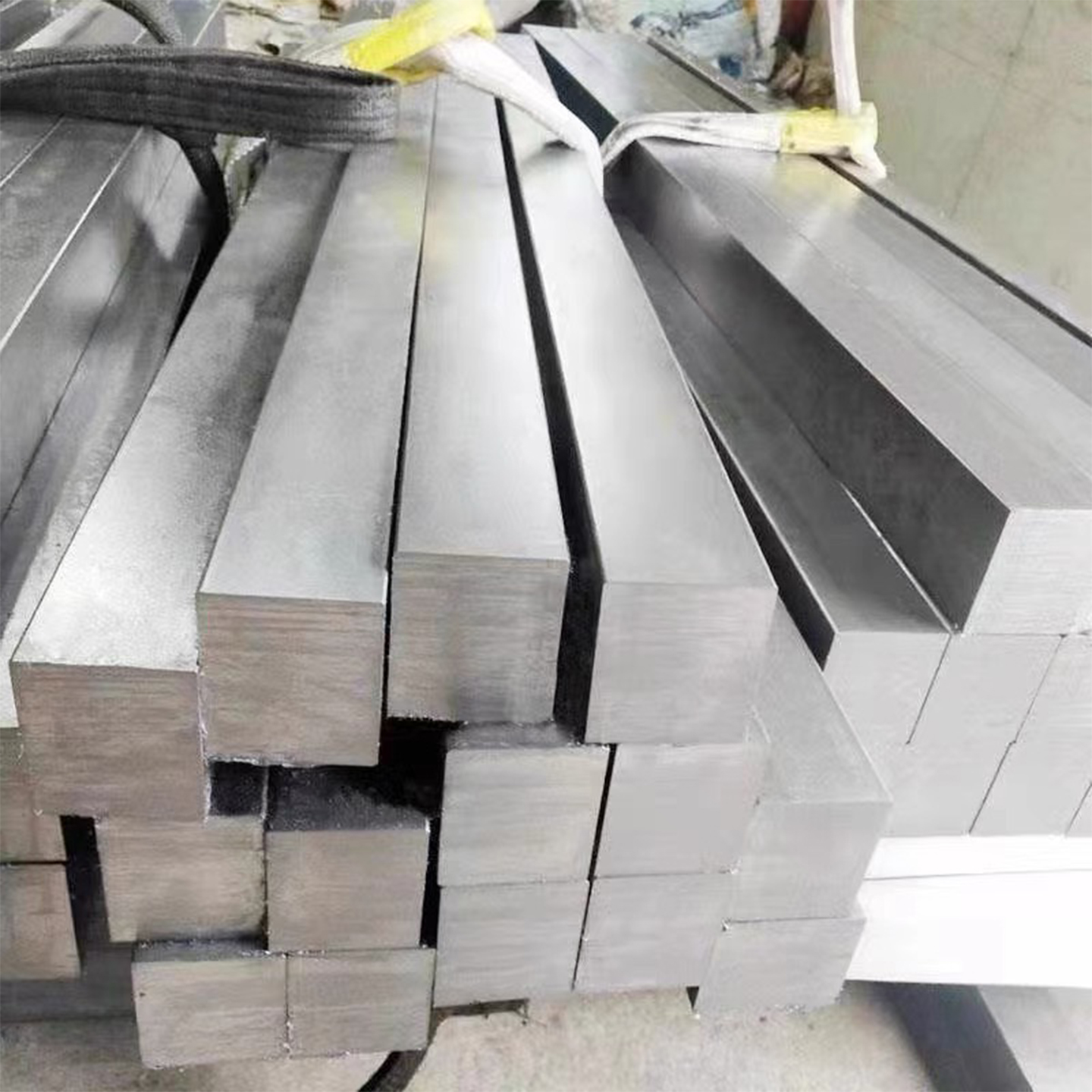 建筑神器：A3冷拉方钢，打造坚固耐用的工程堡垒
