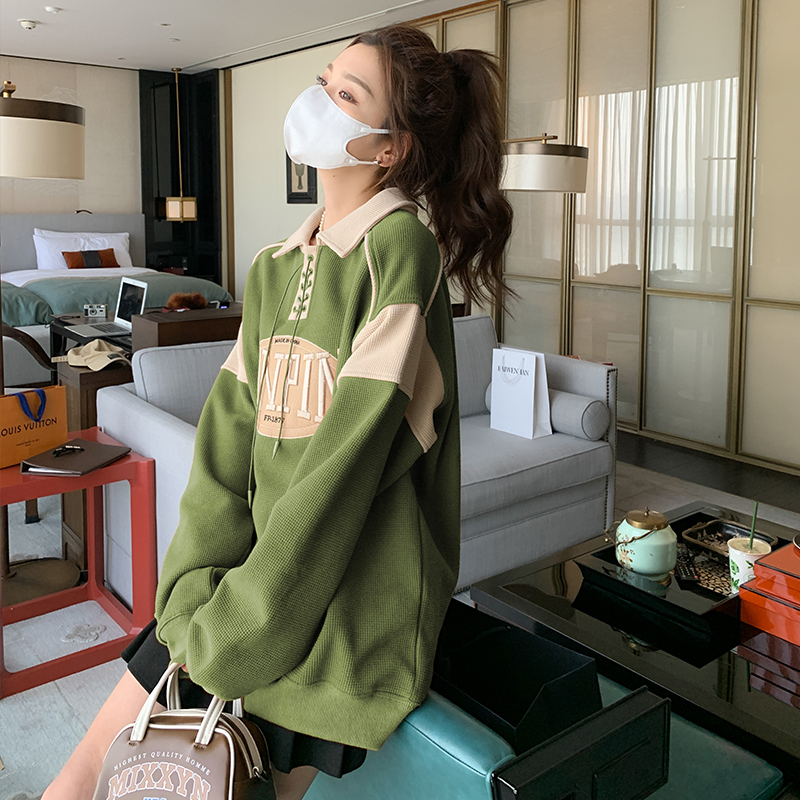 月光下的秘密：moom与moon的区别大揭秘