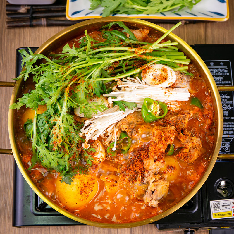 韩式牛肉泡菜汤到底有多绝？一口入魂！吃过的都说绝！