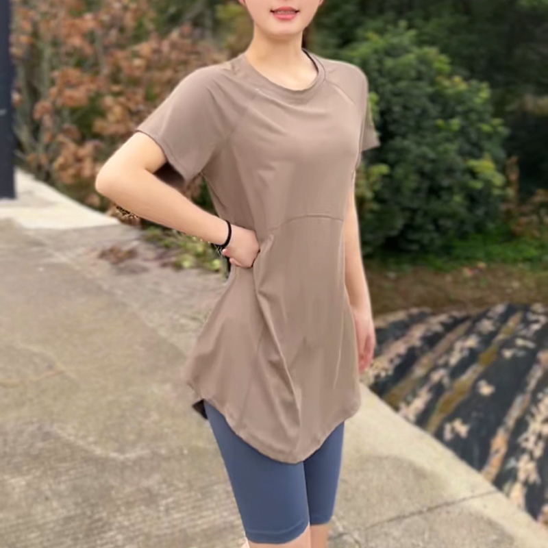 健身上衣男女跑步运动马拉松透气速干吸汗排汗显瘦训练短袖T恤：穿出你的运动范儿，轻松跑赢夏天！