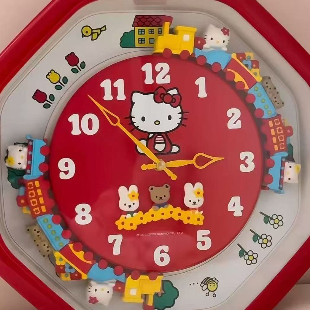 HelloKitty小火车挂钟太可爱了！会开火车的时钟真的香到爆