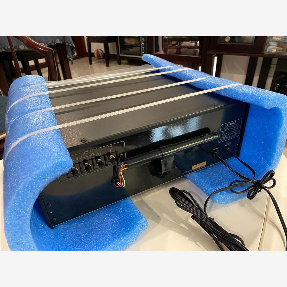 全新二手日立AMFM立体声收音头，原装日频，成色超赞！