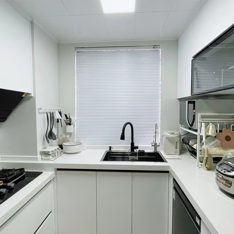 上海全铝合金定制柜门，防水防潮，阳台地下室必备神器！️