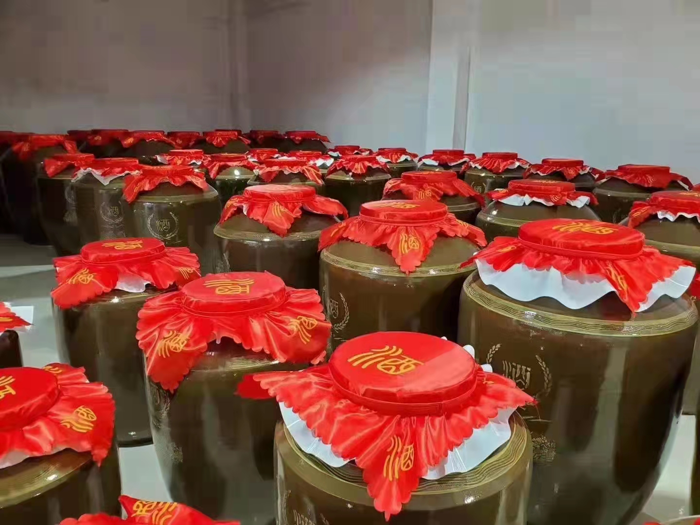 酒坛封口材料大揭秘：防水防油化纤布，守护你的美酒秘籍！