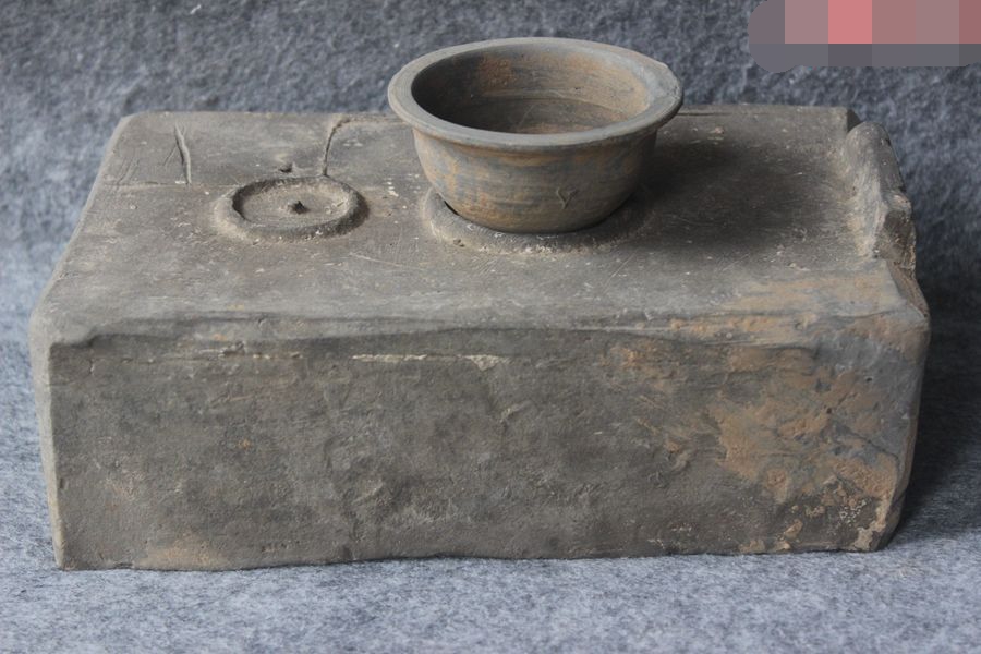 战汉高古灰陶灶：穿越千年的烹饪艺术，包老整体无损，你准备好了吗？