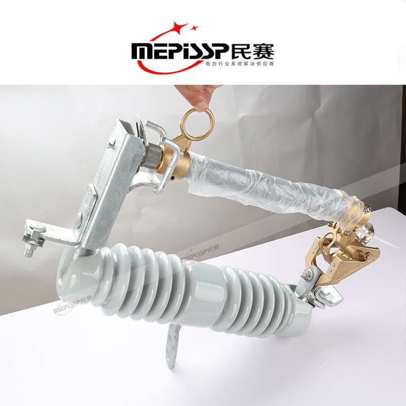 RW12户外高压熔断器：电力守护神，安全用电必备神器！⚡️