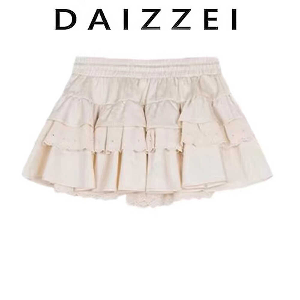 DAIZZEI~层次感拼接半身裙：夏日必备，A字蛋糕裙的优雅与活力