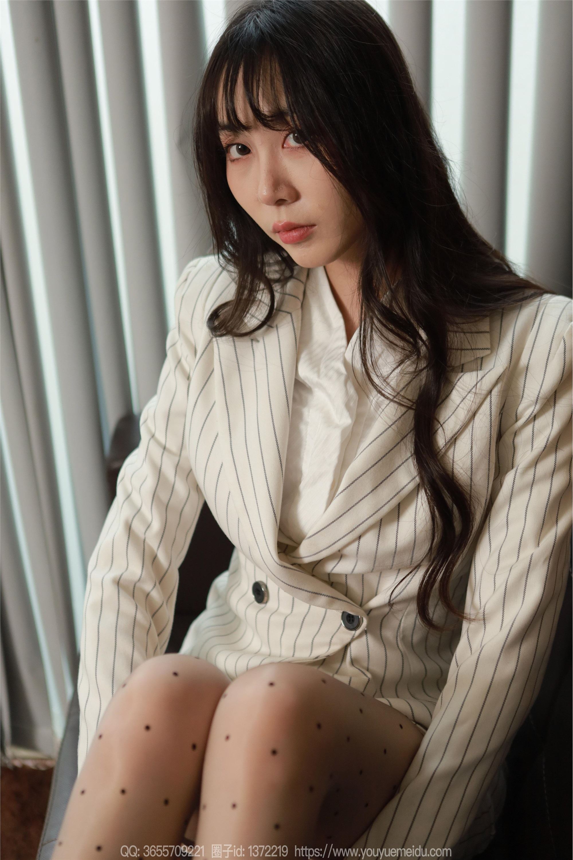 图片[58]-IESS异思趣向 2025.02.28 丝享家 1989 团团《灰色波点（上）》[91P]-六色网