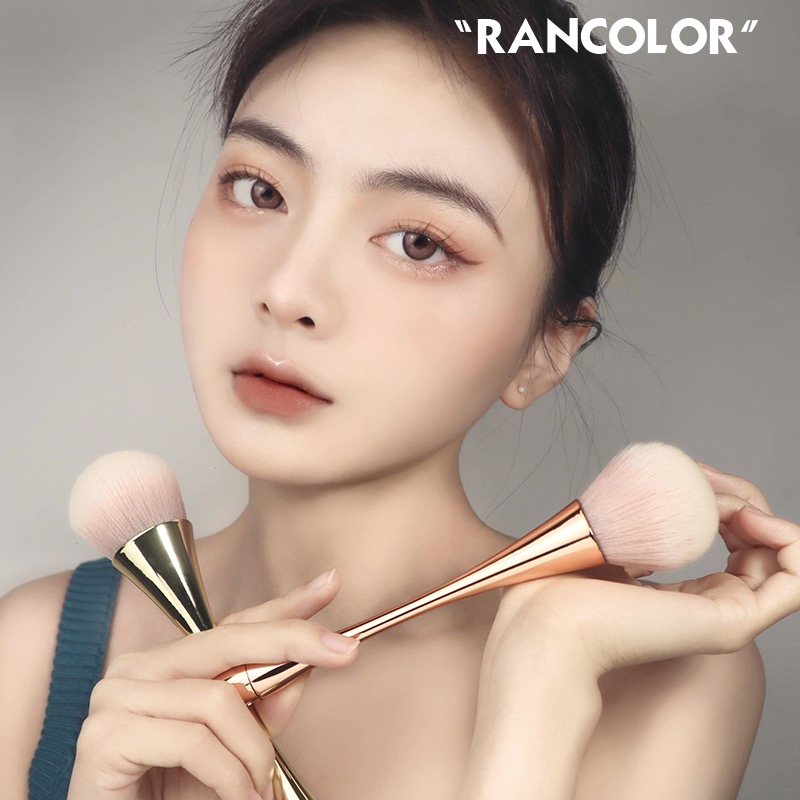 腮红刷伸缩化妆刷子：你的随身美妆神器，轻松搞定定妆与腮红！✨