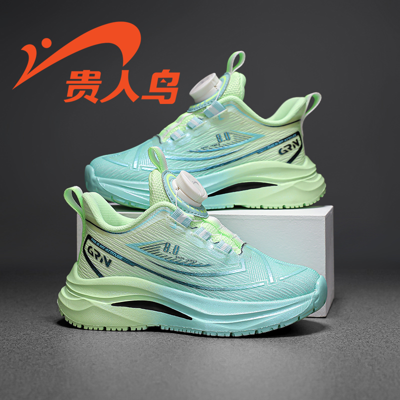 鸿星尔克贵还是特步贵？运动品牌价格大揭秘！