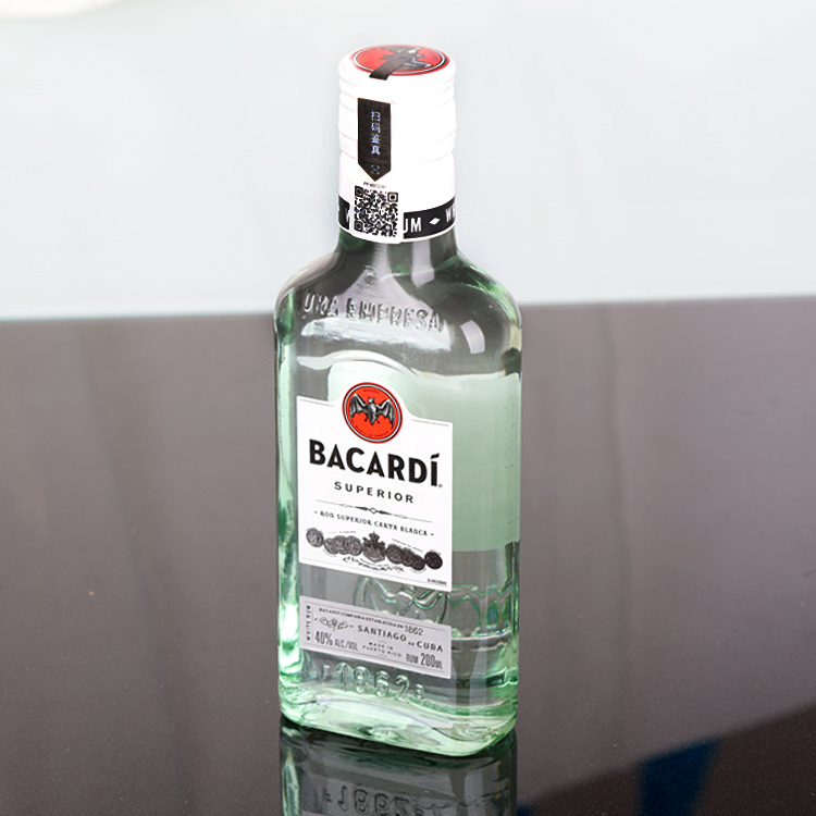 百加得白朗姆酒200ml便携装：随时随地畅享莫吉托的夏日风情!
