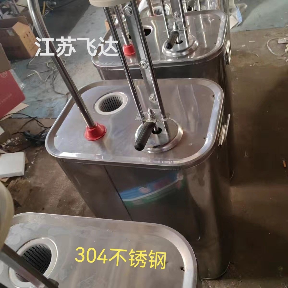 手摇手压式售油器：304不锈钢分装机，如何轻松搞定食用油、机油、洗洁精、化工原料的分装难题？