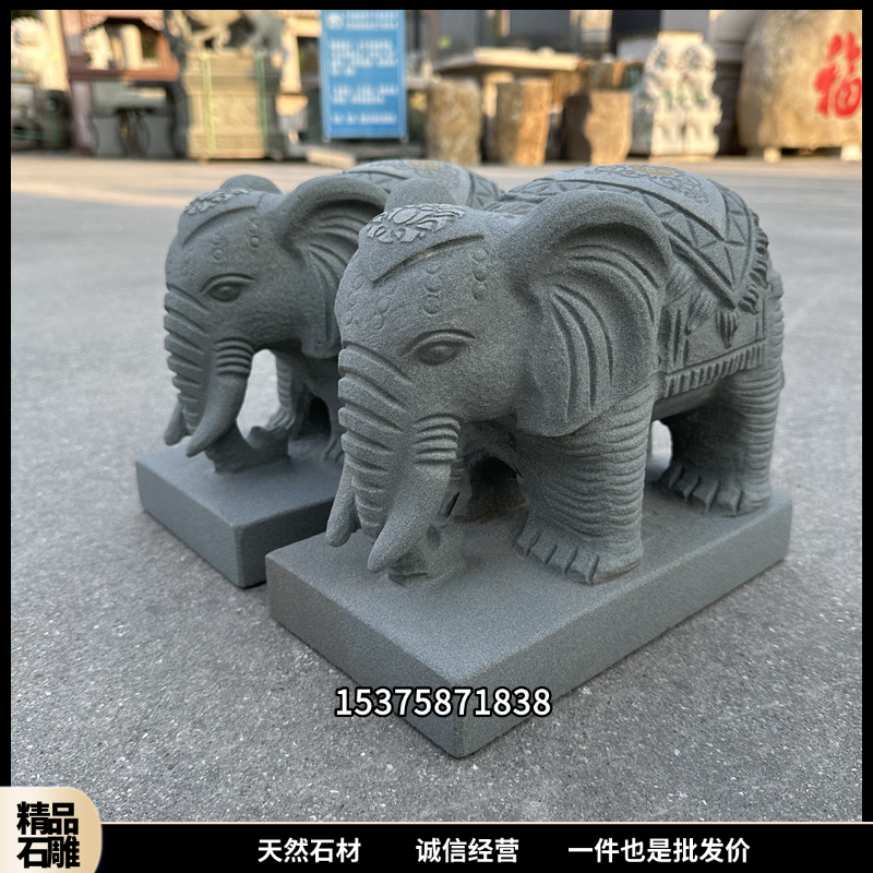 石雕浴池黑山石泡池青石浴盆：打造户外奢华泡汤体验！️✨