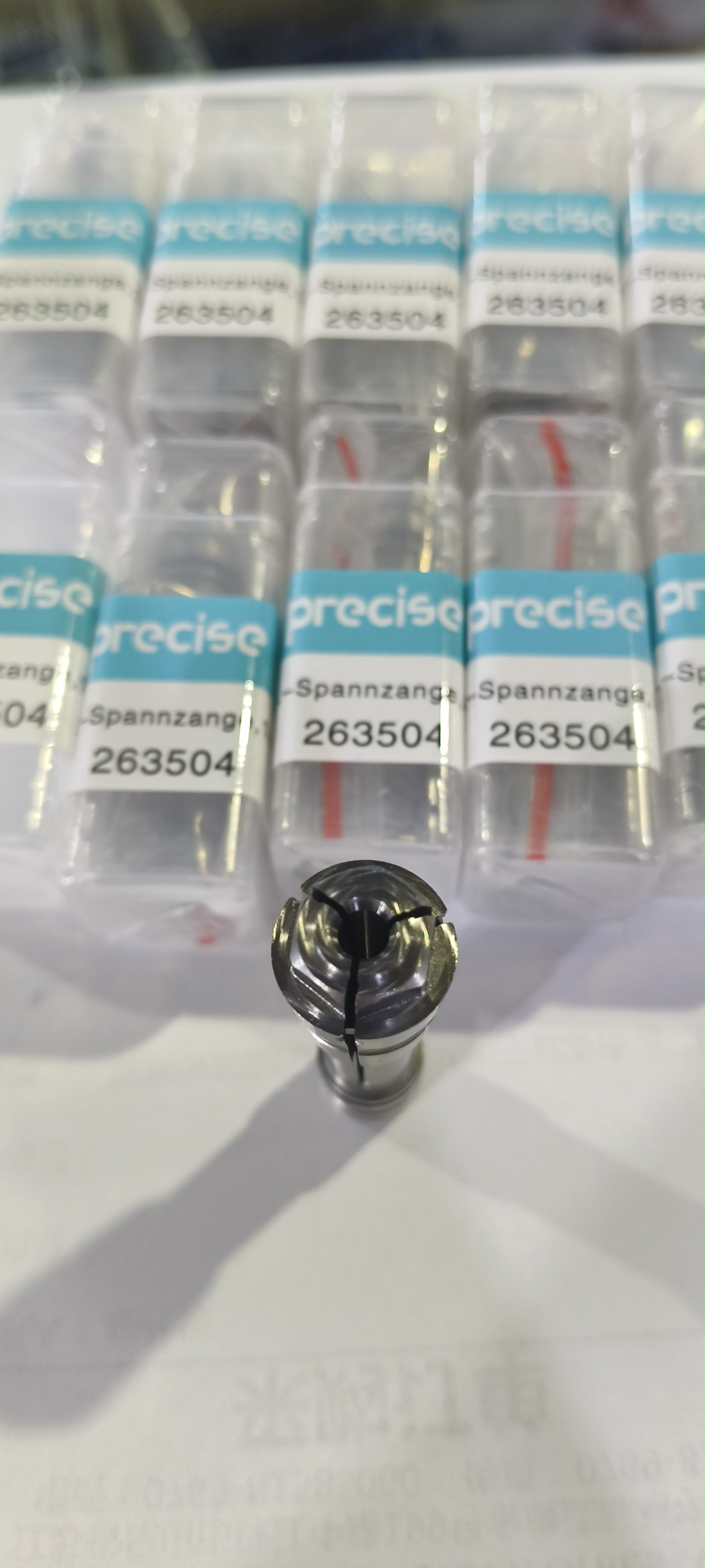 PCB精雕机必备神器：强华天马东台日立ADC副夹头刀座毛刷，解锁电路板新玩法！
